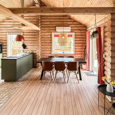 펜션 Lovely In With Sauna 보르딩보르그