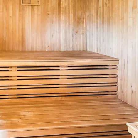 Дом отдыха Lovely In With Sauna *
